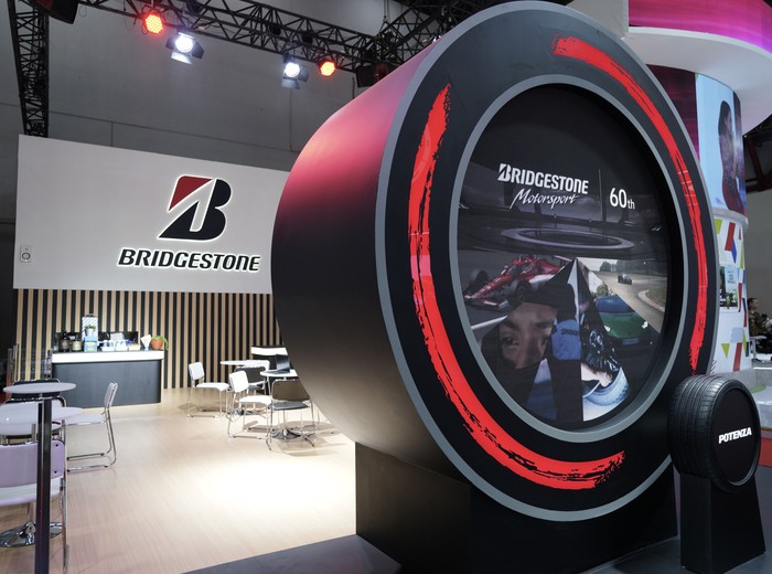 Bridgestone Minat Bikin Ban OEM untuk Mobil Listrik China